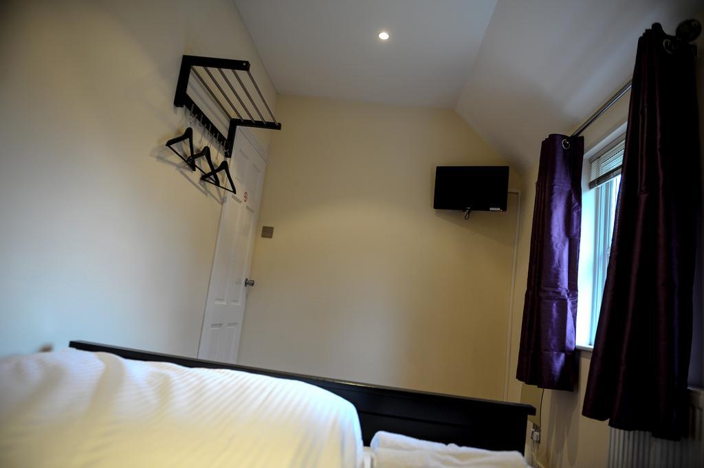 The Greyhound Cottage Chigwell Ngoại thất bức ảnh