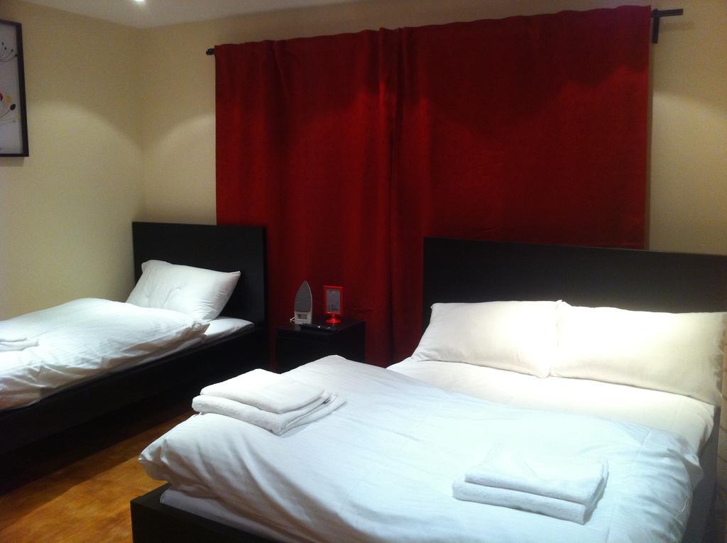 The Greyhound Cottage Chigwell Phòng bức ảnh