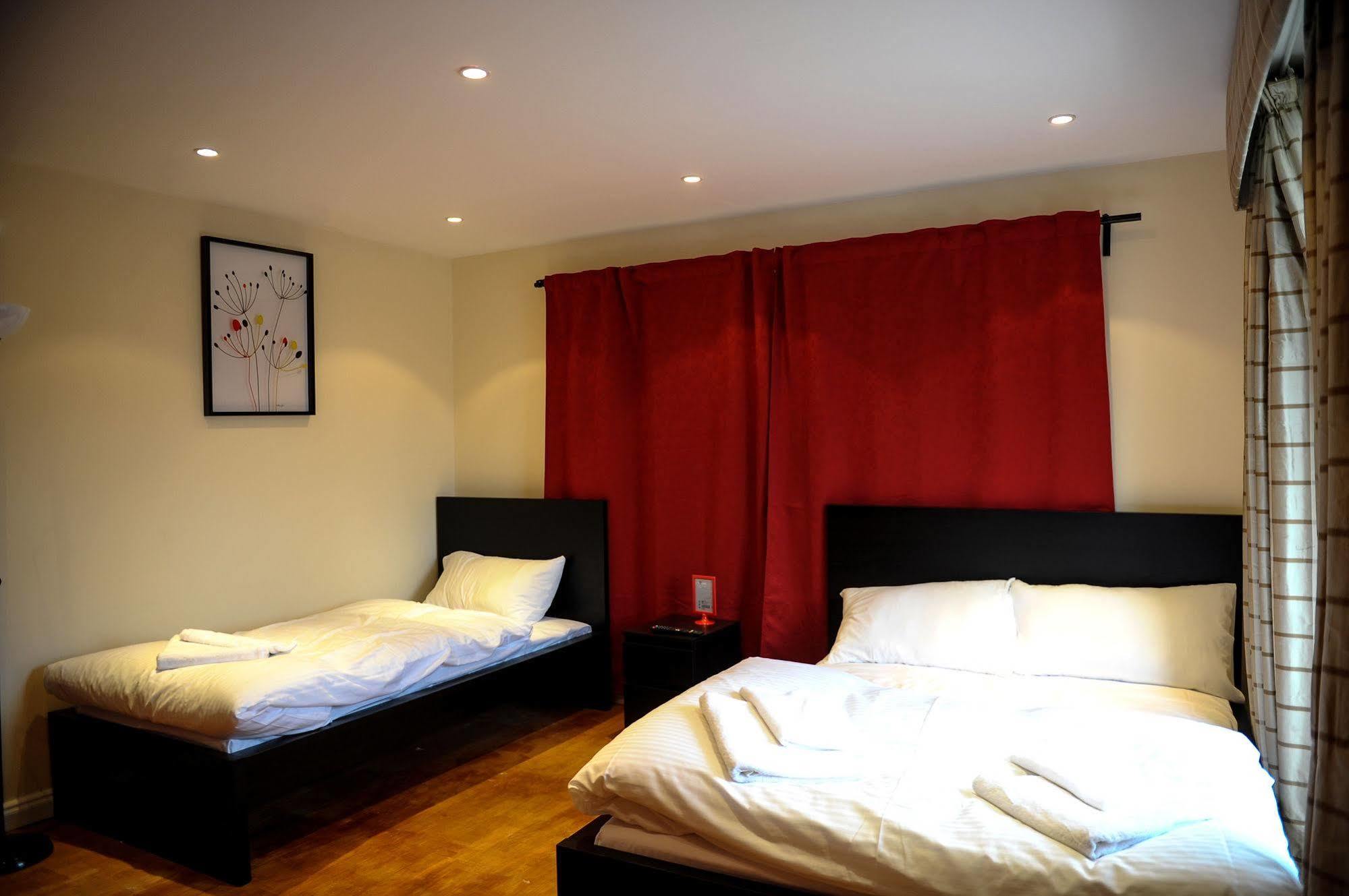 The Greyhound Cottage Chigwell Ngoại thất bức ảnh