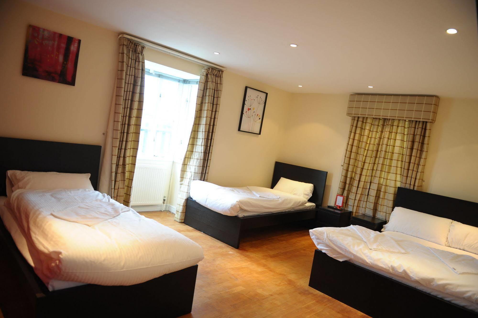 The Greyhound Cottage Chigwell Ngoại thất bức ảnh