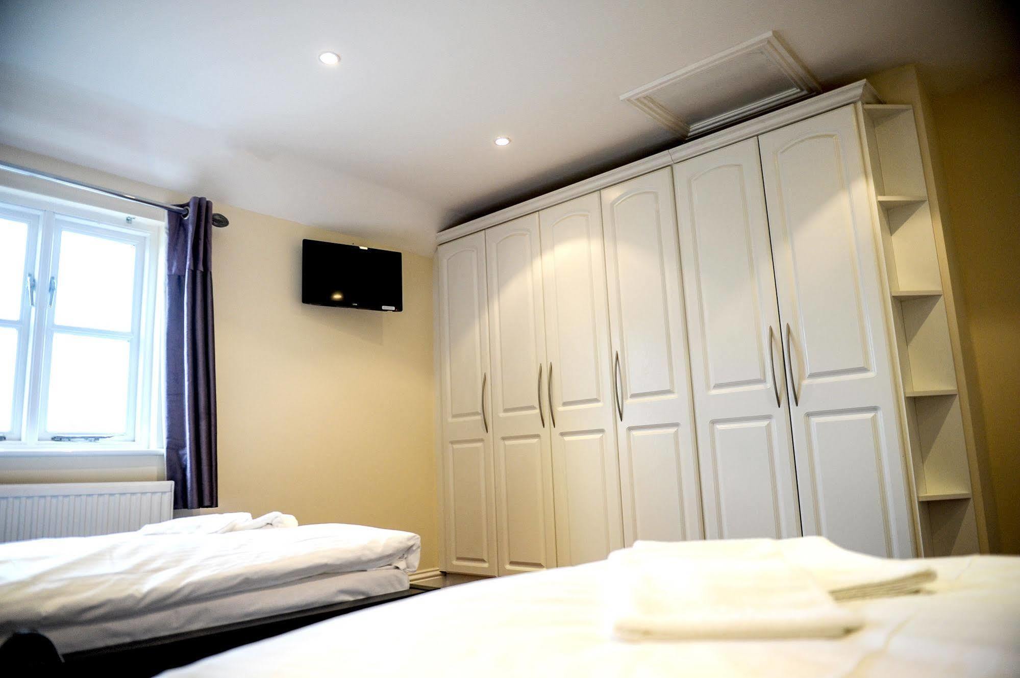 The Greyhound Cottage Chigwell Ngoại thất bức ảnh